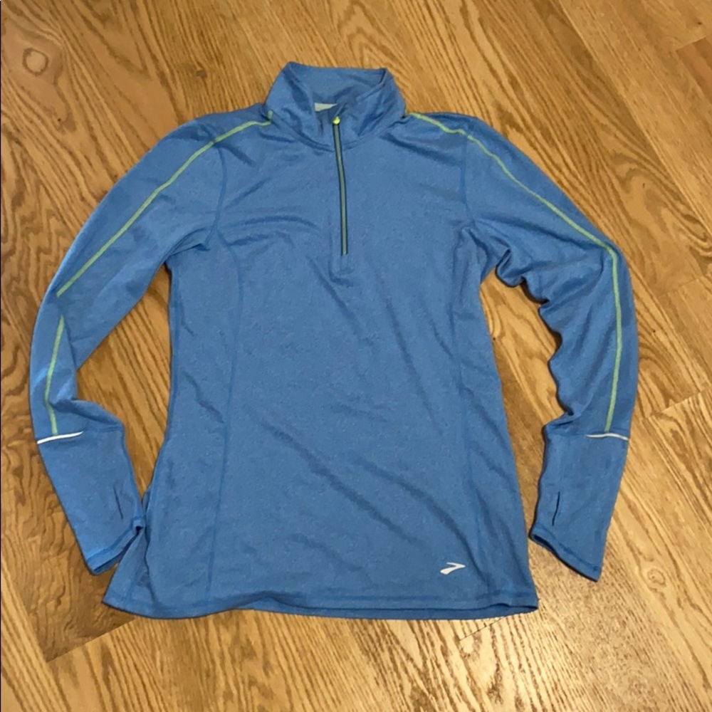Women’s Brooks mock neck quarter zip top
